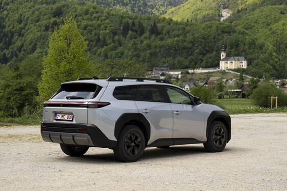 bZ4X Touring 2025