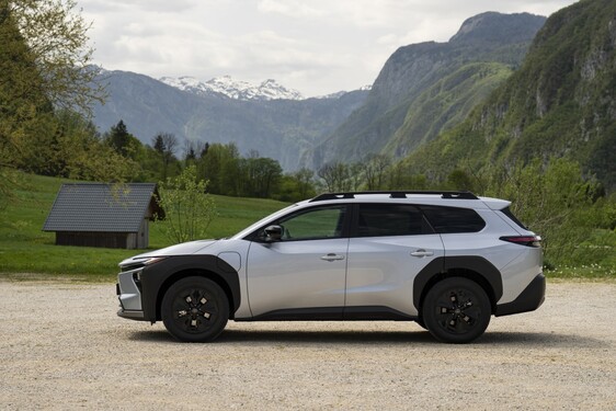bZ4X Touring 2025