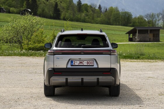 bZ4X Touring 2025
