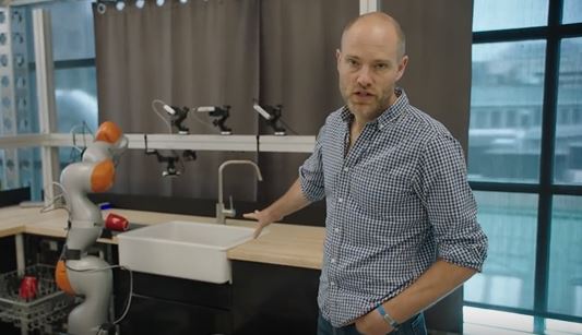 TOYOTA: KÖNNYEBB GUINNESS REKORDER KOSARAS, MINT HÁZIMUNKÁKAT ELLÁTÓ ROBOTOT TERVEZNI