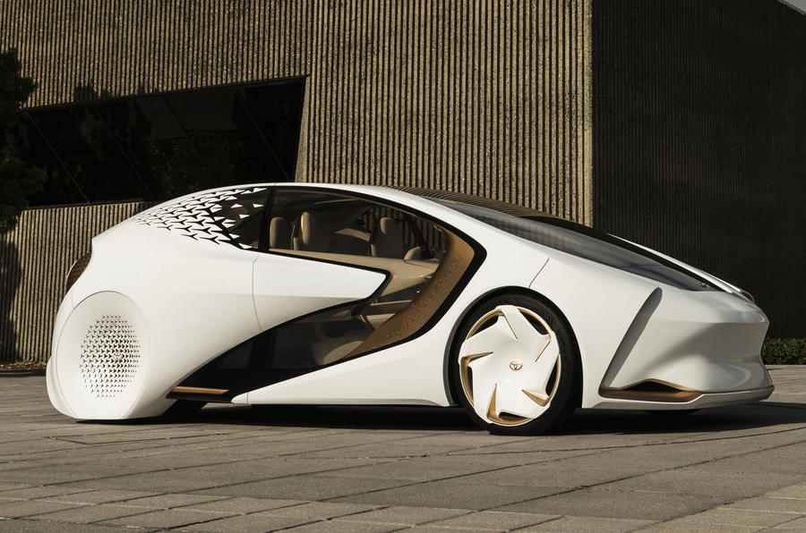 AZ ÖSSZEKAPCSOLTAUTÓK INFORMÁCIÓT HASZNÁLNÁ AZ ÚTKARBANTARTÁSHOZ A TOYOTA