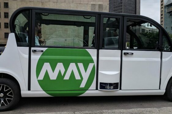 A TEKINTÉLYES ÖSSZEGET FEKTET A MAY MOBILITY ÖNVEZETŐ TRANSZFERSZOLGÁLTATÓBA A TOYOTA