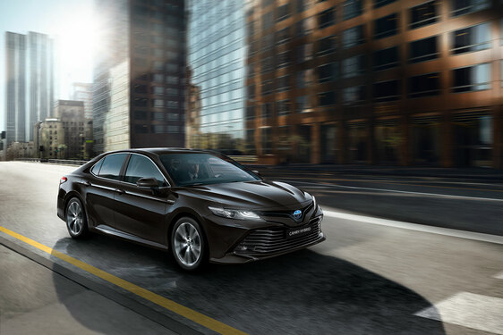  VALÓBAN NEHÉZ A SZIGORODÓ KIBOCSÁTÁSI NORMÁK MIATT ÚJ AUTÓT VENNI? SOK MÁRKÁNÁL TALÁN IGEN, A TOYOTÁNÁL BIZTONSAN NEM