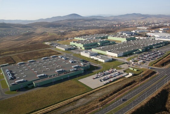 A TOYOTA FOKOZATOSAN ÚJRAINDÍTJA A GYÁRTÁST FRANCIA ÉS LENGYEL ÜZEMEIBEN