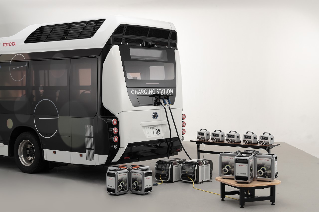 Katasztrófák idején bevethető hidrogén üzemanyagcellás mobil generátorállomást tesztel a Toyota és a Honda 