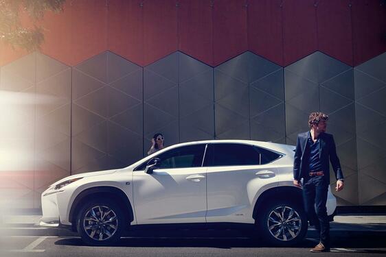 A TAVALYI ÉVBEN 2 ÓRÁNKÉNT JELENT MEG EGY HÍRADÁS A TOYOTÁRÓL A HAZAI SAJTÓBAN