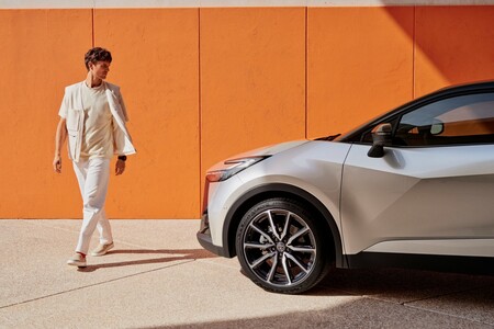  Ezt tudja az ’Év Autója’ döntős vadonatúj Toyota C-HR