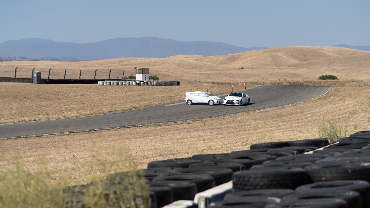 Toyota wykorzystuje AI do poprawy bezpieczeństwa na drogach