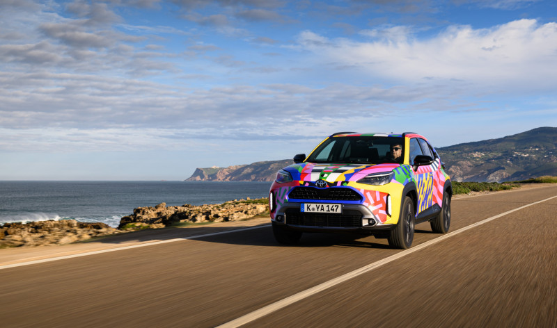 Neked így vagy a gyári színekben tetszik jobban az új Toyota Yaris Cross?