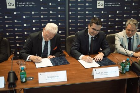 Egyetemi tanszéket alapított a Toyota Sakura