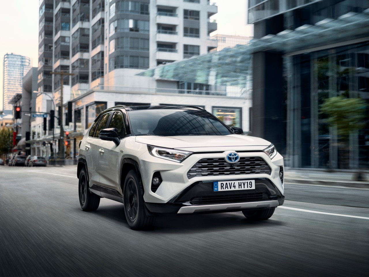 Toyota RAV4: 30 éves lett a világ első SUV-ja, amely mára világ egyik legnépszerűbb autója 