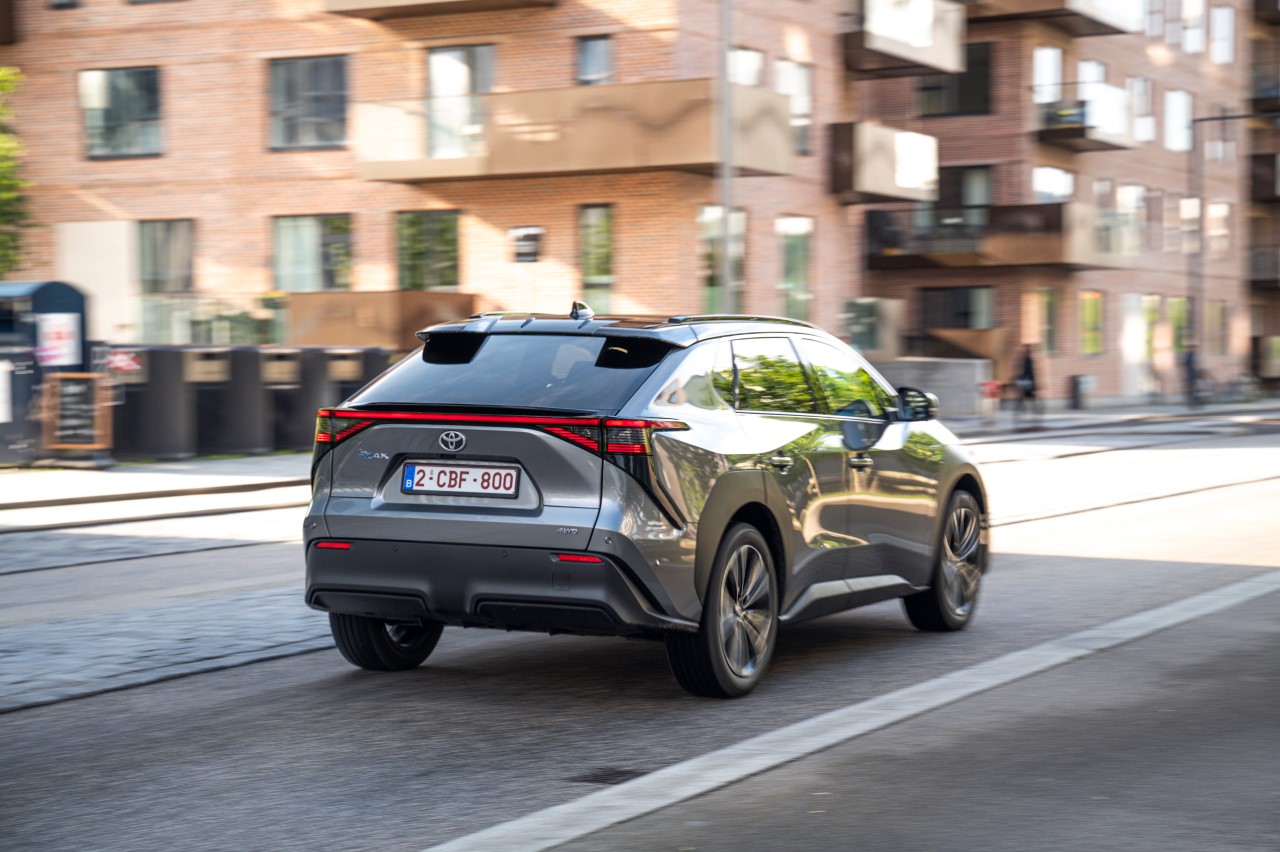 Toyota bZ4X: egy lépéssel közelebb az elektromos jövő