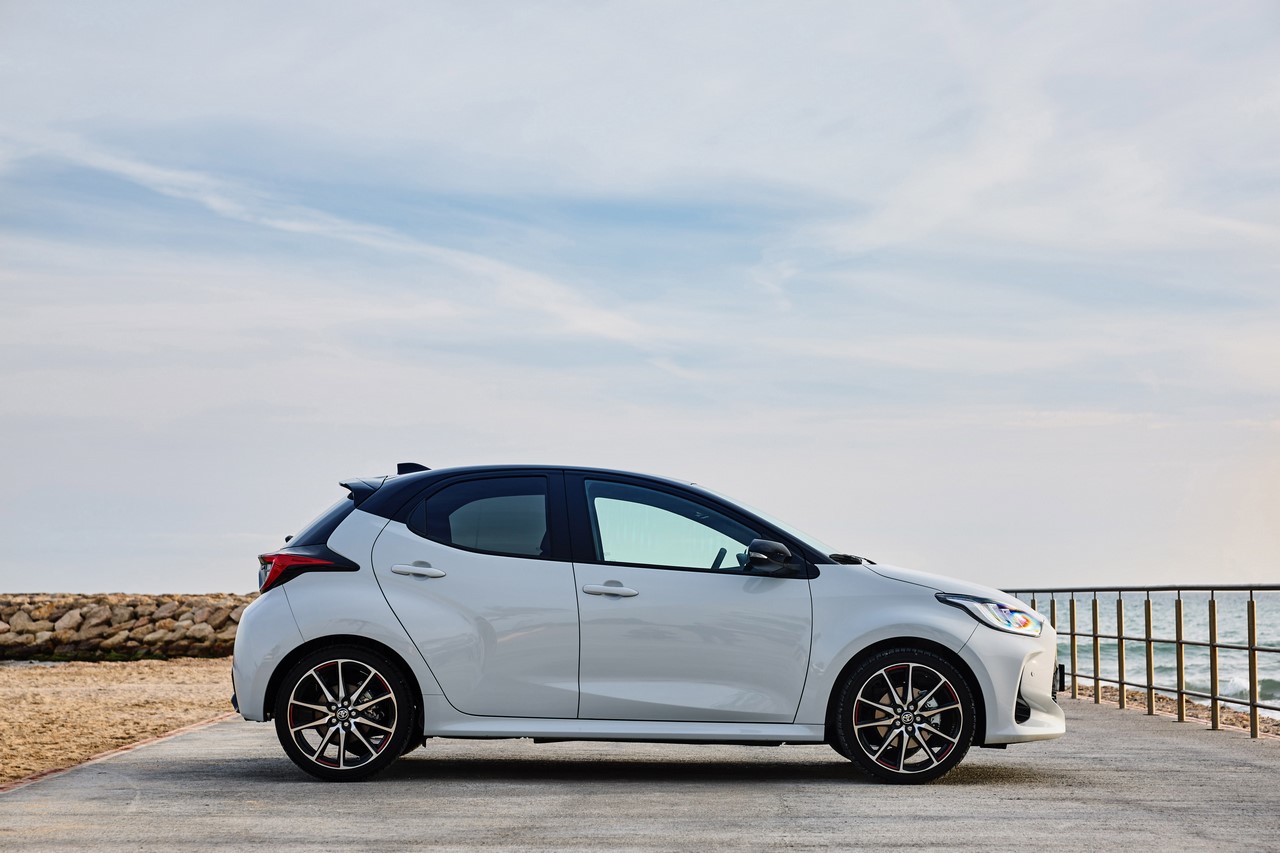 Toyota Yaris Premiere Edition és GR Sport: városi kisautó csúcskivitelben
