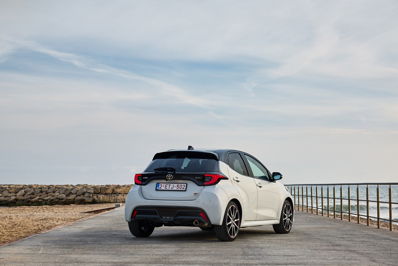 Toyota Yaris Premiere Edition és GR Sport: városi kisautó csúcskivitelben