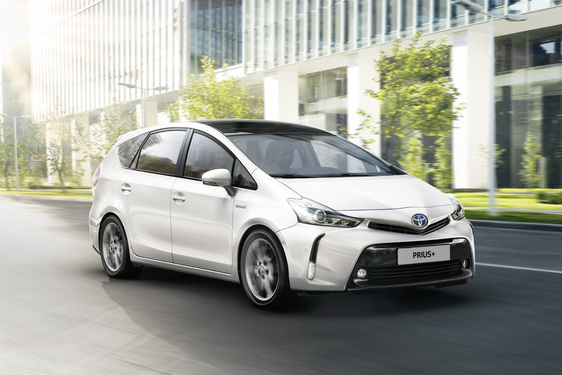 TELEMATIKAI SZOLGÁLTATÁS RÉVÉN CSÖKKENTHETIK KÖLTSÉGEIKET A TOYOTA FLOTTAKEZELŐ PARTNEREI JAPÁNBAN