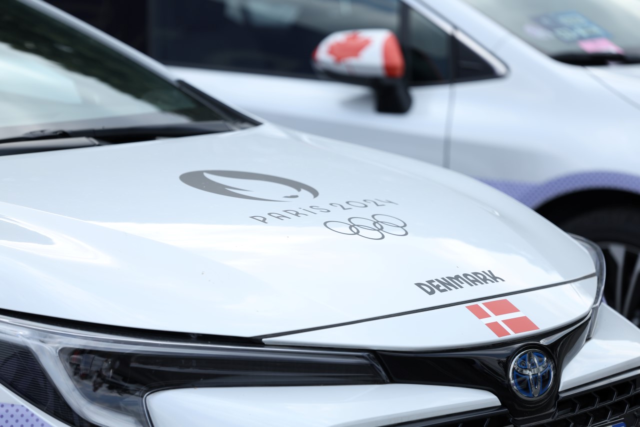 Apró figyelmességgel fokozza a kerékpárosok csapatok biztonságát a Toyota a 2024-es párizsi olimpiai és paralimpiai játékokon