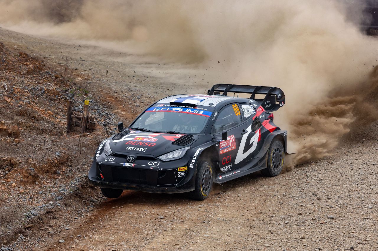 A chilei kettős győzelemmel továbbra is versenyben a 2024-es rally világbajnoki címért a Toyota