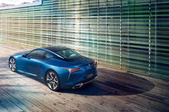 NEW YORK SZÍVÉBEN NYIT ÚJABB INSPIRÁCIÓS TERET A LEXUS A DIVAT-, MŰVÉSZ- ÉS GASZTRIVOLÁG ÉLVONALÁNAK