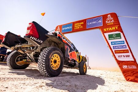 A 2025-ös Dakaron elért kettős győzelemmel végleg felért a Toyota a motorsport csúcsára