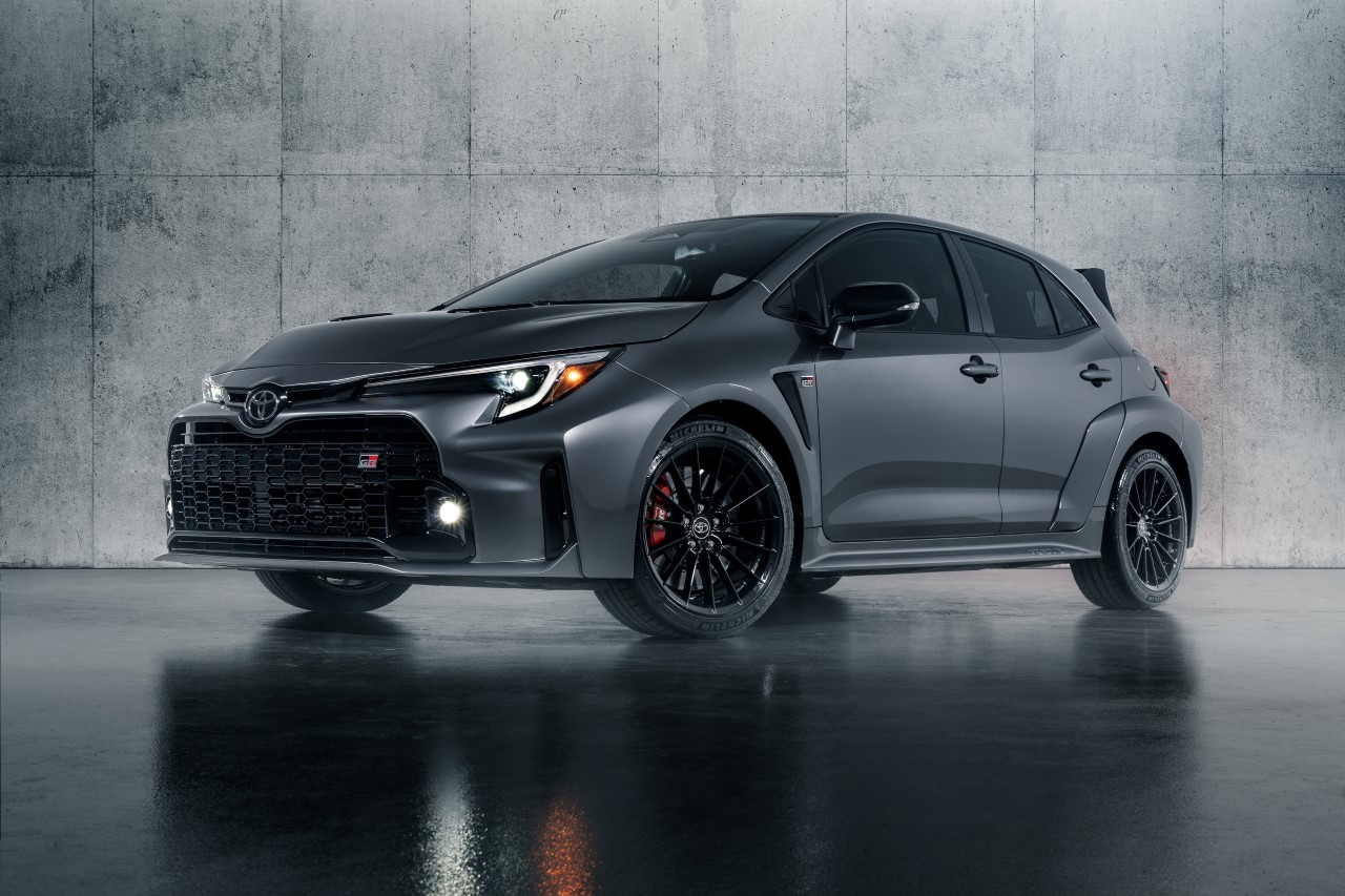 Európa egyelőre csak álmodozhat róla: íme a továbbfejlesztett Toyota GR Corolla 