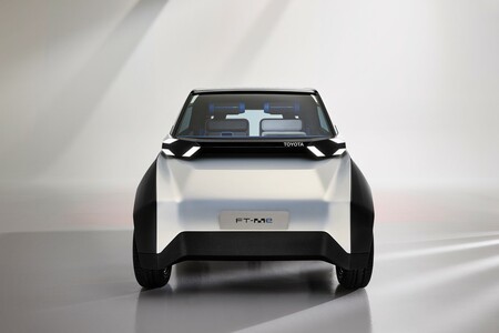 Különleges akkumulátoros elektromos mikromobilitási koncepció járművet leplezett le a Toyota