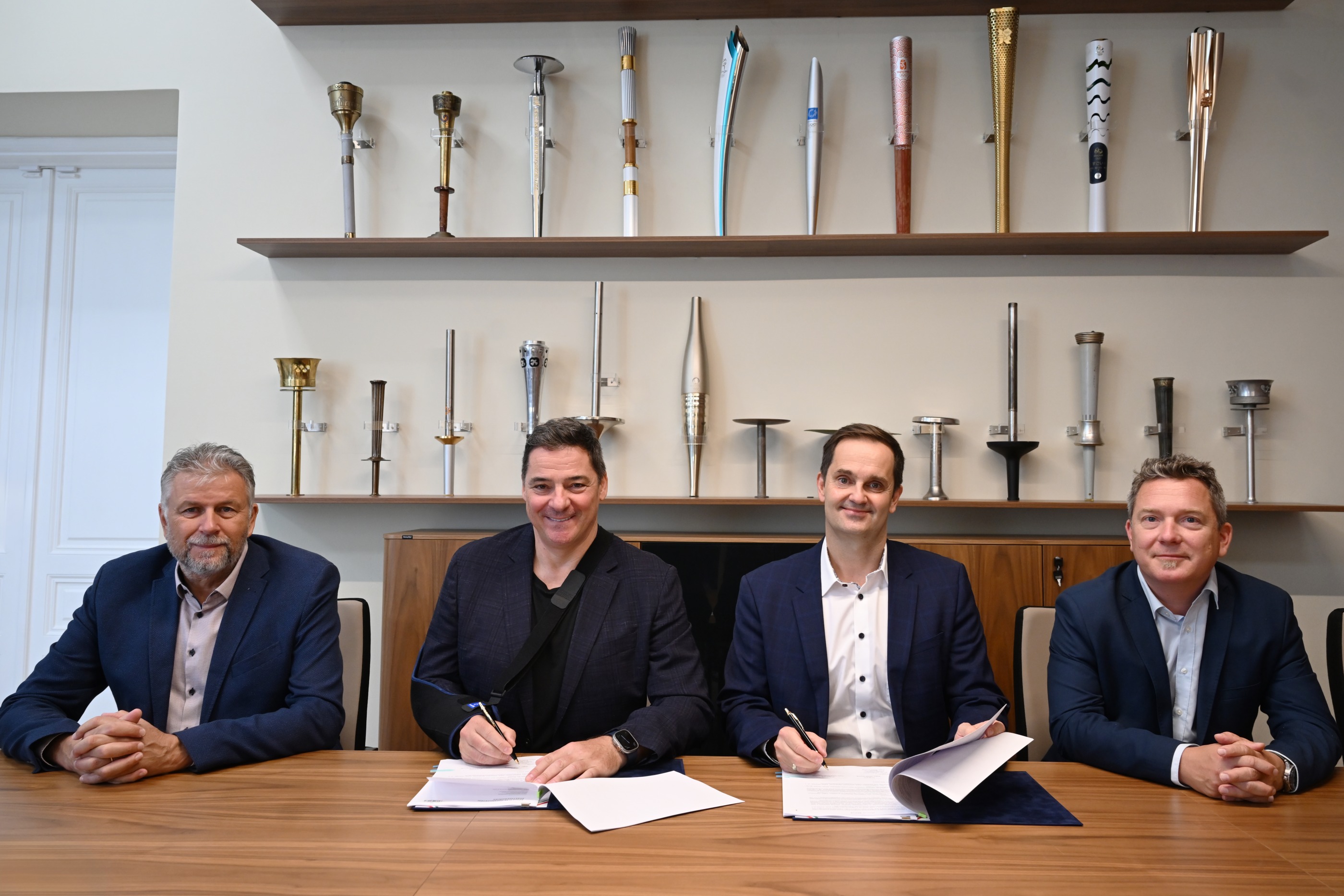 Meghosszabbította a Magyar Olimpiai Bizottsággal kötött mobilitási partneri együttműködését a Toyota