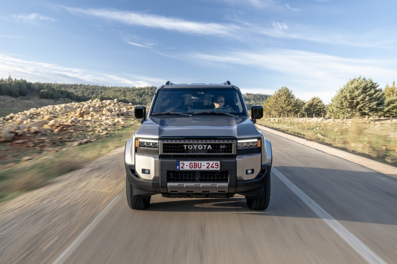 Év végén érkezik a lágy hibrid Toyota Land Cruiser