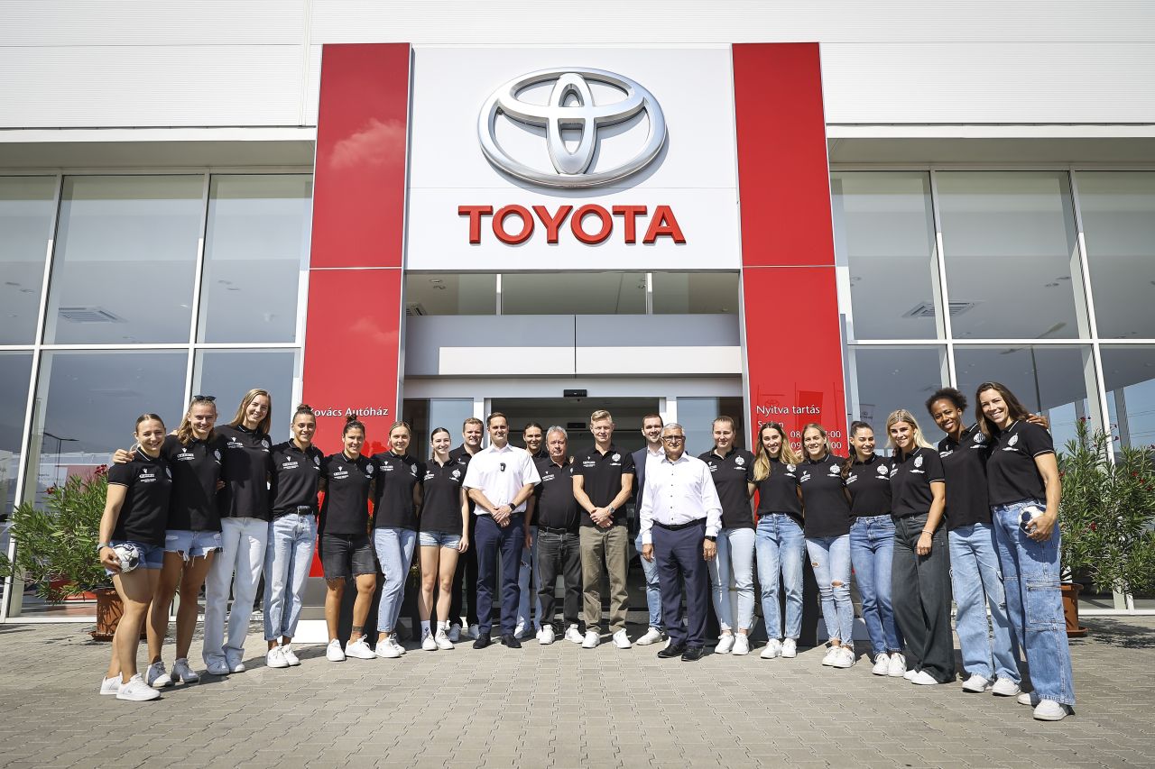 Második évébe lépett az FTC-Rail Cargo Hungaria női kézilabdacsapata és a Toyota Kovács együttműködése 