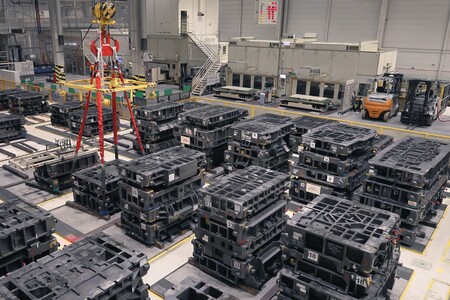 Új fejezet az Aygo történetében: elrajtolt a hibrid gyártás