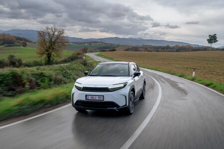 Negyedik egymást követő alkalommal lett a magyarok kedvenc autómárkája a Toyota