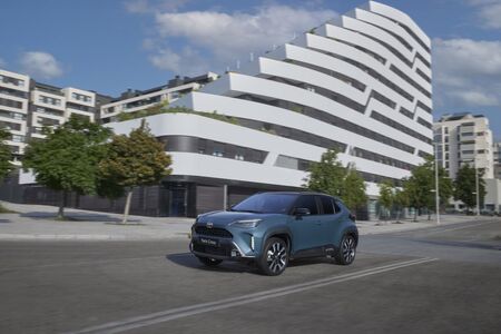 Állva hagyta a magyarországi újautópiacot januárban a Toyota