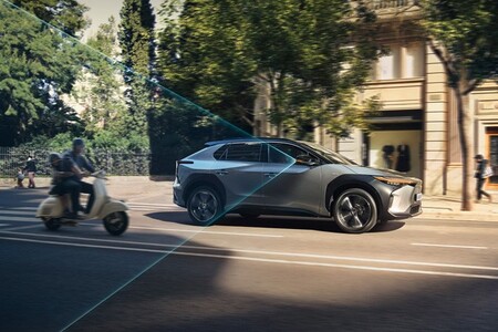 A legmagasabb szintű biztonság az alapfelszereltség részeként - a Toyota Safety Sense a márka teljes modellpalettáján jelen van 