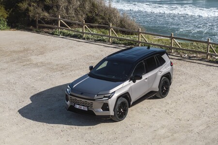 A megújult Toyota RAV4 is az Év magyar autója díjazottjai között!