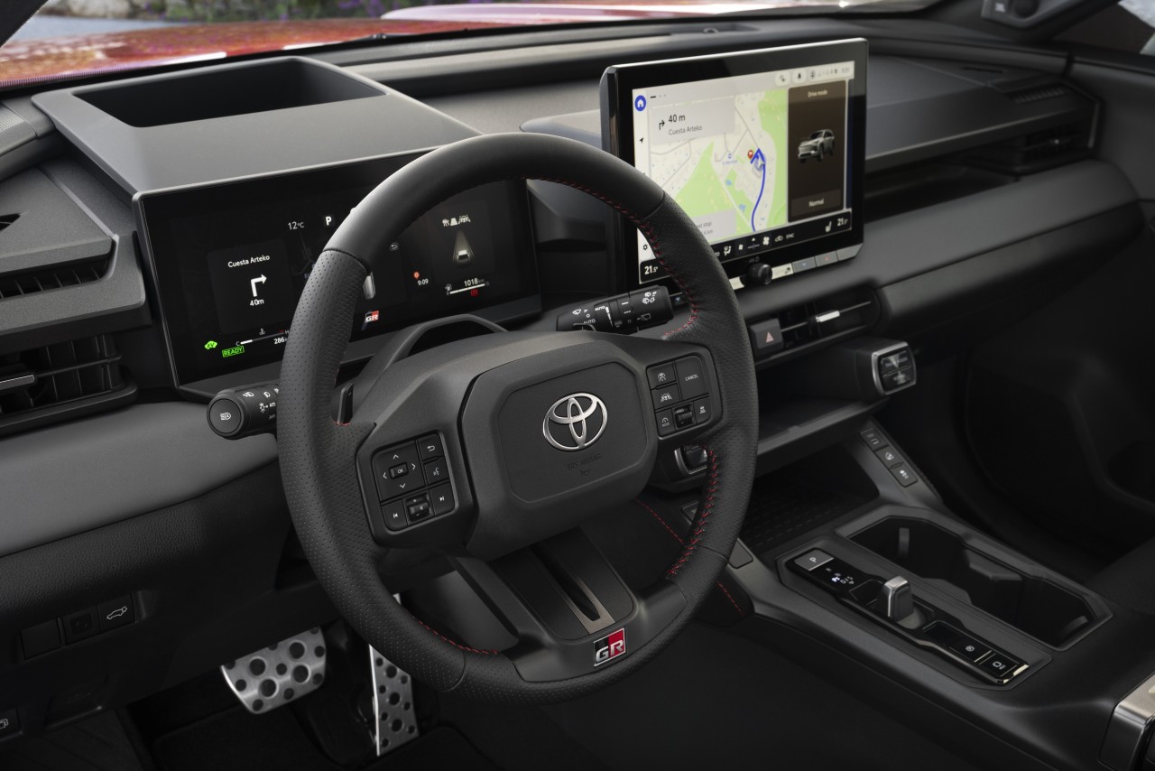 A megújult Toyota RAV4 is az Év magyar autója díjazottjai között!