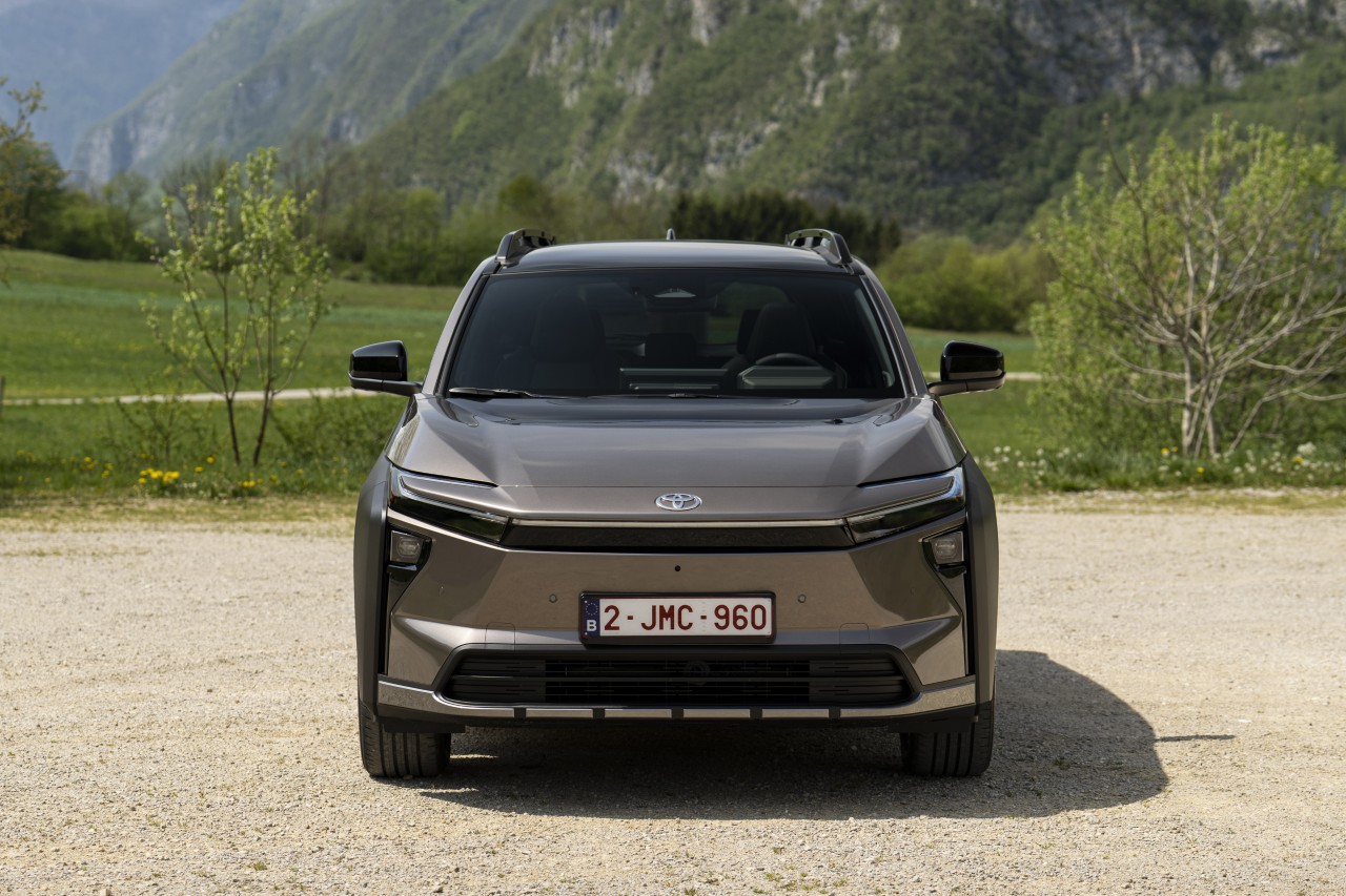 Aktív életmód elektromosan: bemutatkozik a Toyota új bZ4X Touring modellje