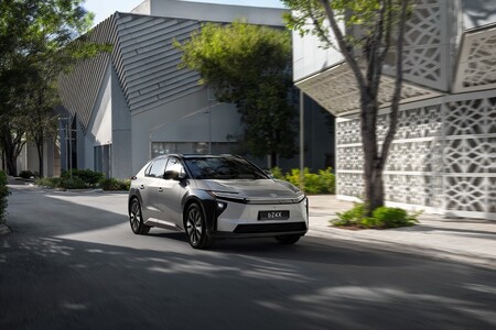 Toyota Nyílt Napok és új Toyota modellek tisztán elektromos meghajtással -  akár 10 év/1 millió km akkumulátor garanciával