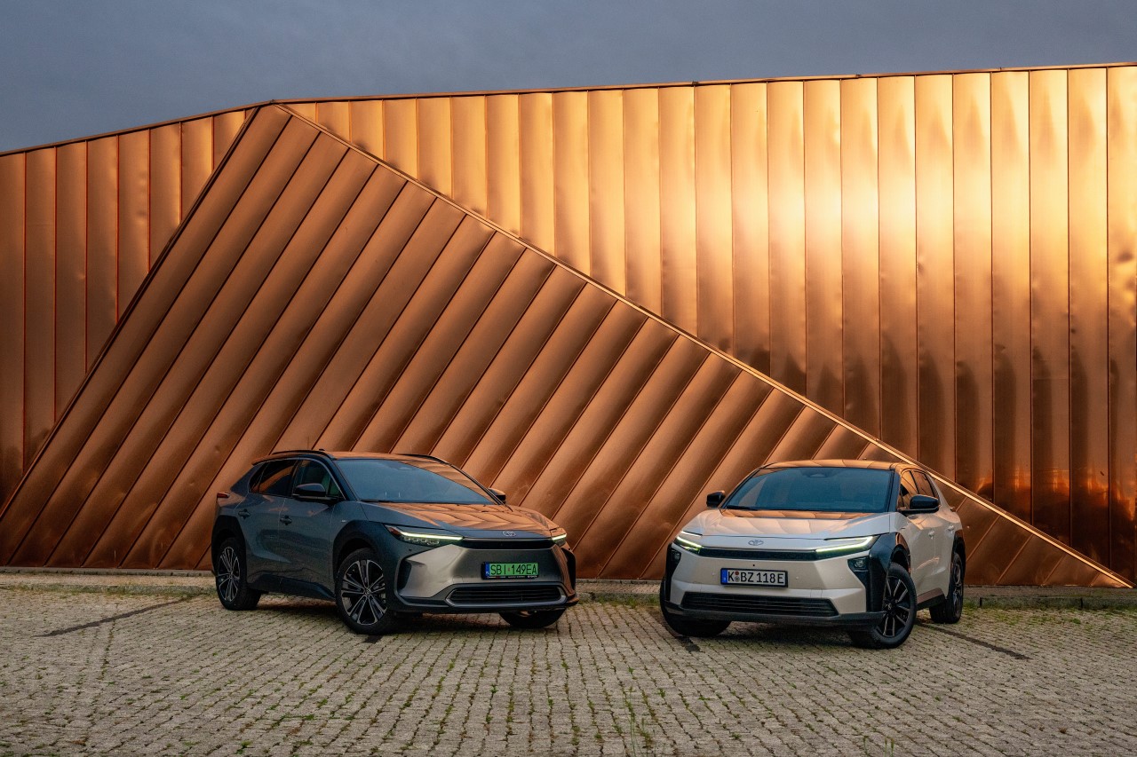  Tovább erősít a piacvezető autómárka: még kedvezőbb Toyota-ajánlatok magán- és flottavásárlóknak egyaránt!