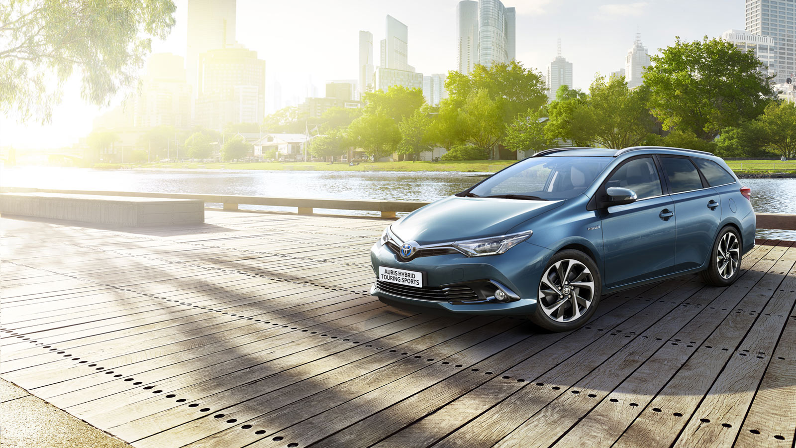 FÉL ÉV ALATT LÁTVÁNYOSAN JAVÍTOTTA PIACI POZÍCIÓJÁT A TOYOTA MAGYARORSZÁGON