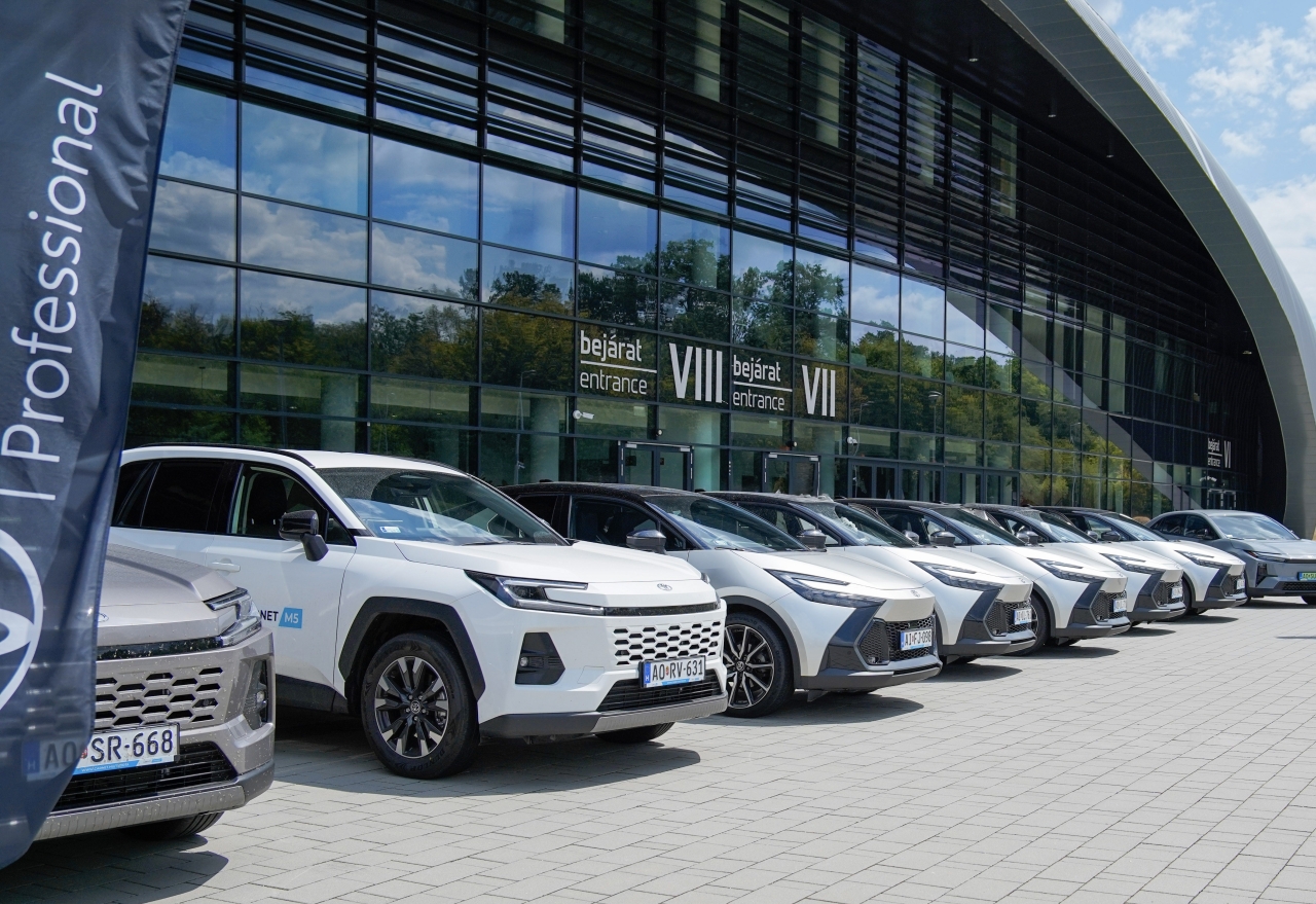 MOL Tatabánya KC és Toyota CARNET M5: a piacvezető autómárkával erősít a bajnoki bronzérmes és EHF Európa Kupa-ezüstérmes kézilabdacsapat
