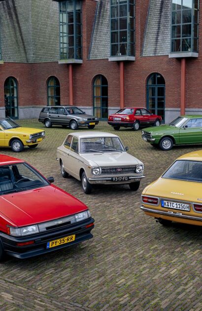 60 év. 12 generáció. Egy Corolla
