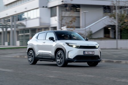 A Toyota Motor Europe 936 042 eladott járművel minden idők legjobb értékesítési eredményét érte el 2026 első kilenc hónapjában
