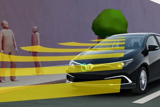 ÖNMŰKÖDŐ ÉS EGYMÁSSAL KOMMUNIÁLÓ TOYOTÁK ÉS LEXUSOK JÖHETNEK?