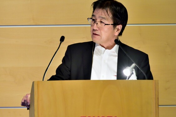 1.3 MILLIÓRÓL NULLÁRA CSÖKKENTENÉ A VILÁGBAN A HALÁLOS KÖZLEKEDÉSI BALESETEK SZÁMÁT A TOYOTA