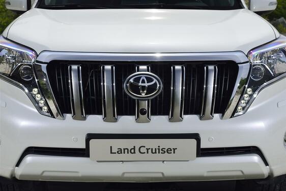 Land Cruiser 2015