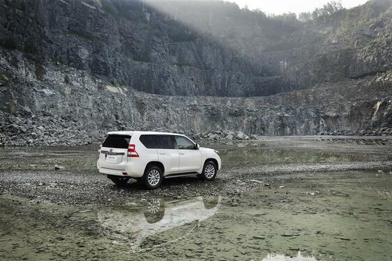 Land Cruiser 2015