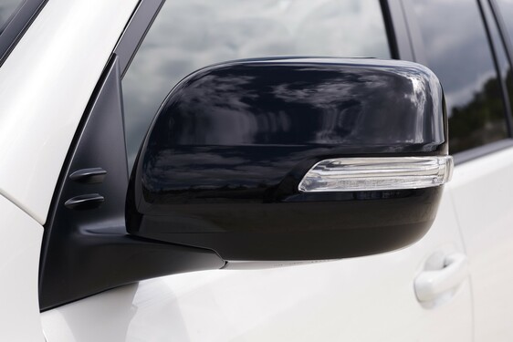 Land Cruiser Black Pack