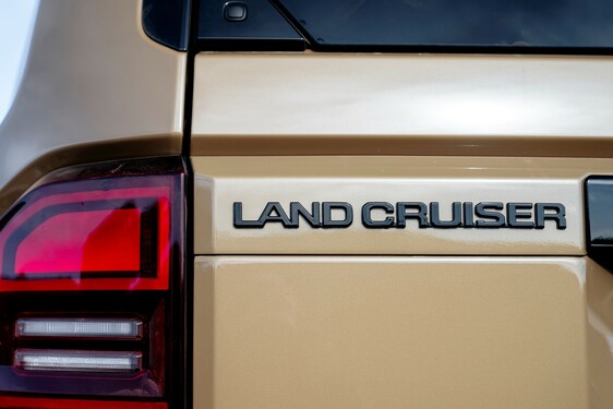 Land Cruiser 2024