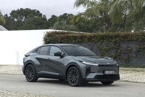 C-HR+ 2025