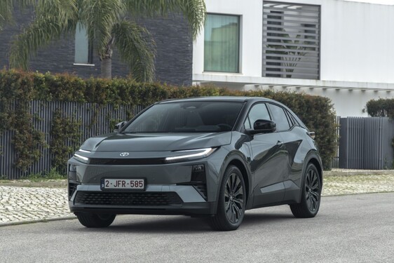 C-HR+ 2025