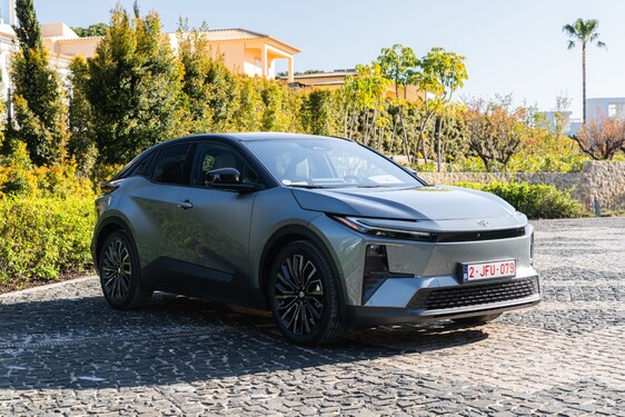 C-HR+ 2025
